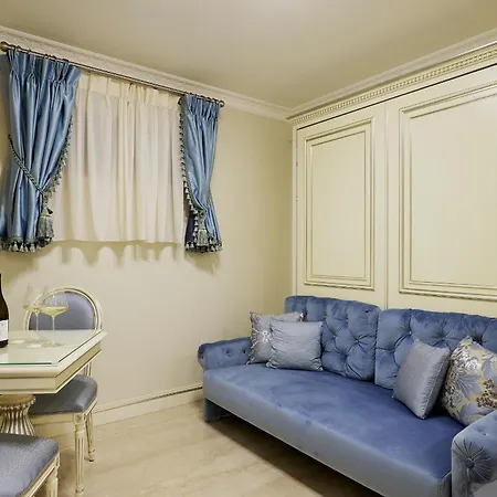 Maison Des Barons 4* Nice