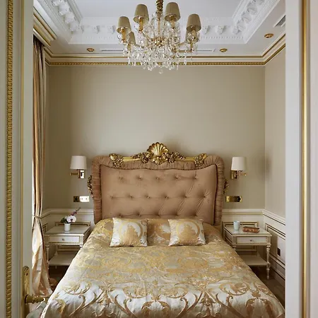 Maison Des Barons 4*