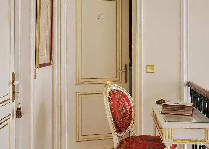 Maison Des Barons Aparthotel 4*