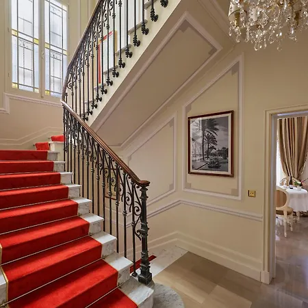 Maison Des Barons 4*
