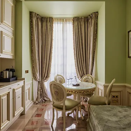 Maison Des Barons Apart-hotel 4*