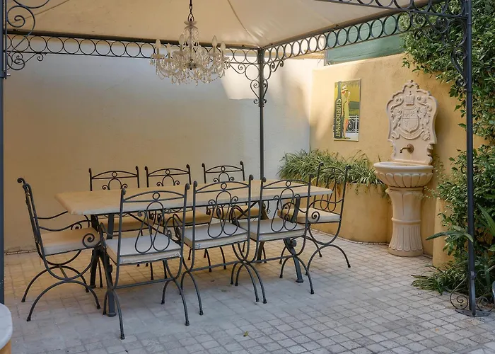 Maison Des Barons Apart-hotel Nice