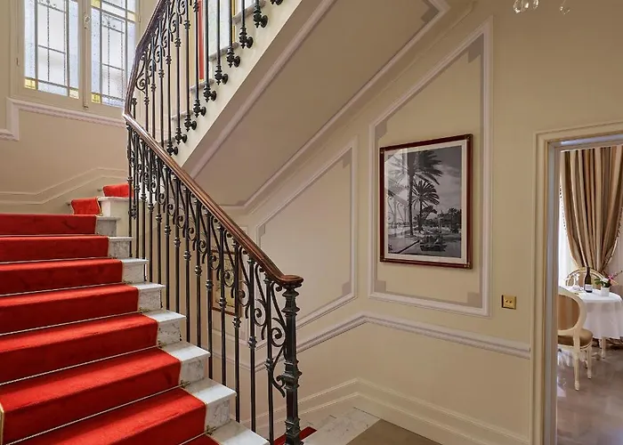Maison Des Barons 4*