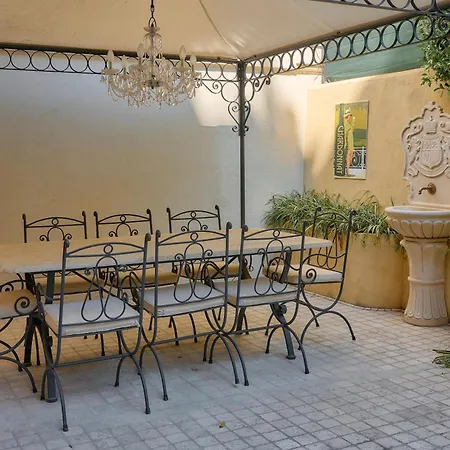 Maison Des Barons Aparthotel Nice